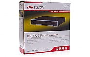 Opakowanie rejestratora Hikvision DS 7732NI-K4