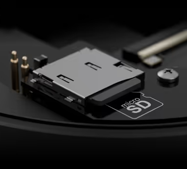 Slot na kartę microSD