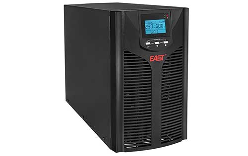 Wyświetlacz LCD w zasilaczu awaryjnym UPS 3000-T-ON/H