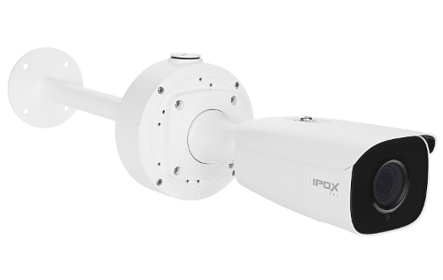 Przykładowa instalacja zestawu: kamera tubowa IR5, podstawa JB-107 i uchwyt ścienny / sufutowy UP-30.