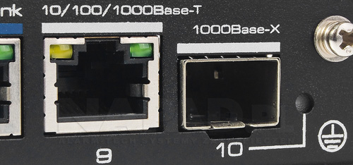 PX-SW8G-SP120-U2G - Wyjścia UpLink w switchu gigabitowym IPOX.