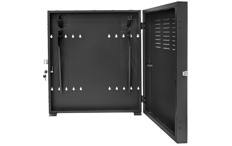 WP6702 - Otwierane na zewnątrz drzwi wykonane z blachy stalowej.