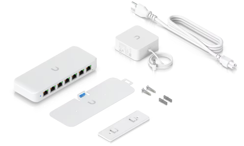 Zawartość opakowania switcha USW Ultra 60W.
