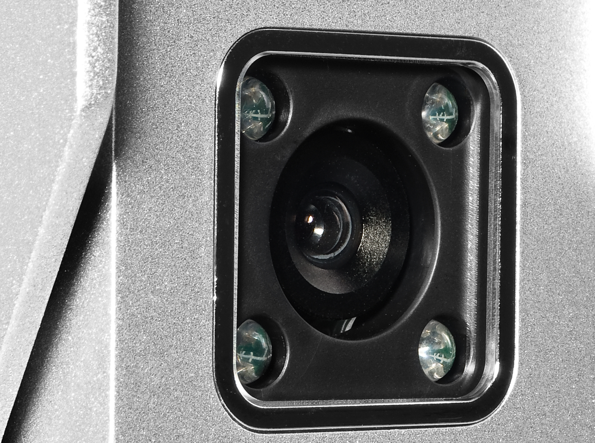 S6 - Wbudowana kamera w stacji bramowej.