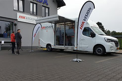 Mobilny showroom hika w alarm-tech systemy zabezpieczeń w krakowie